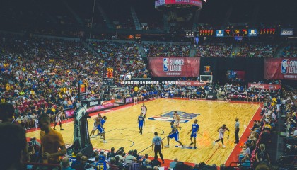 yy易游体育官网-马布里承担败责，今夜教训深刻